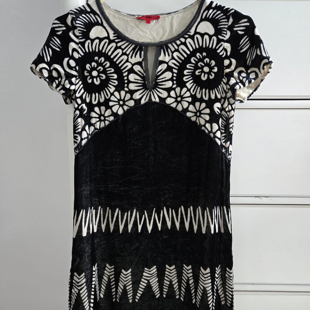 Velvet dress, Vivienne Tam, size 0-2, Black and White